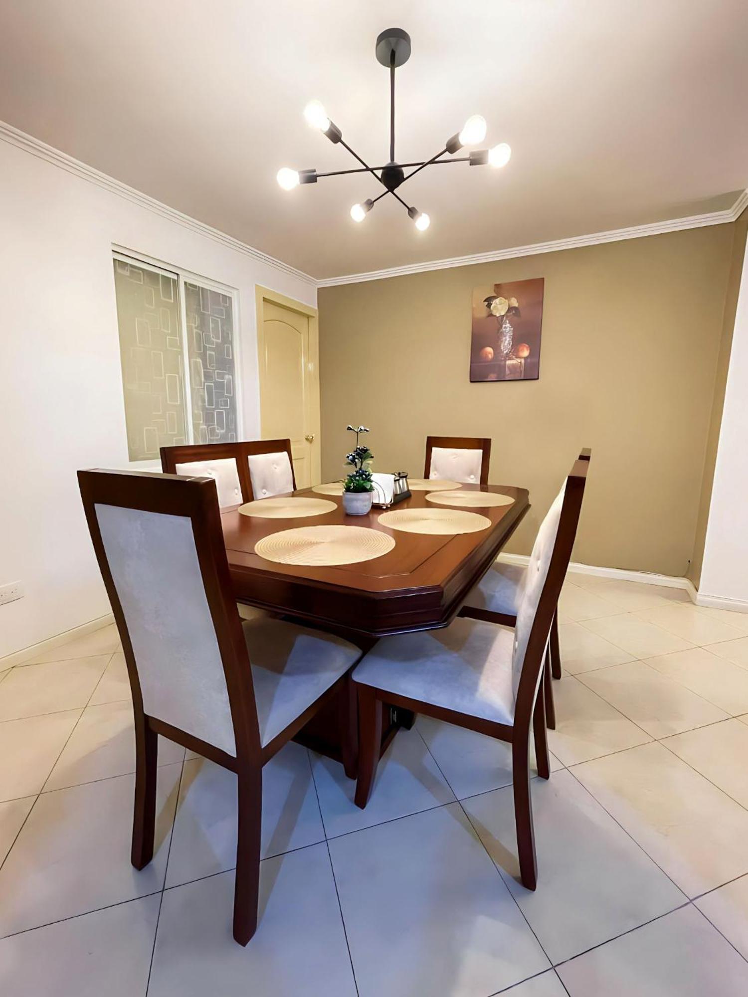 Apartment En La Mejor Ubicacion, Centro De Loja